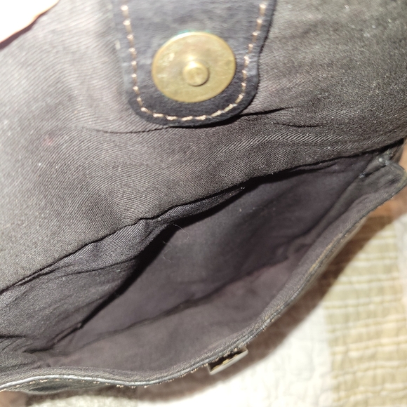 Vintage Fossil Sasha Black Leather Crossbody Bag Key Purse - Picture 14 of 14